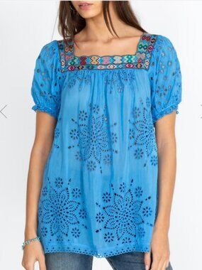 Johnny Was Happy Sia Azure Blue Eyelet Embroidered Top M- MSRP $335